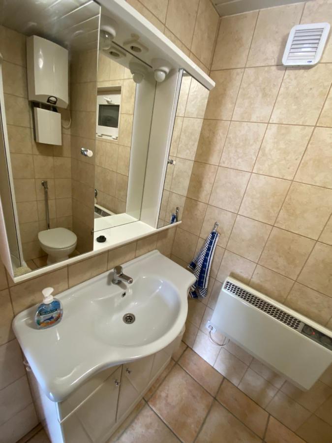Regina Ranch Hotel Igal Bagian luar foto