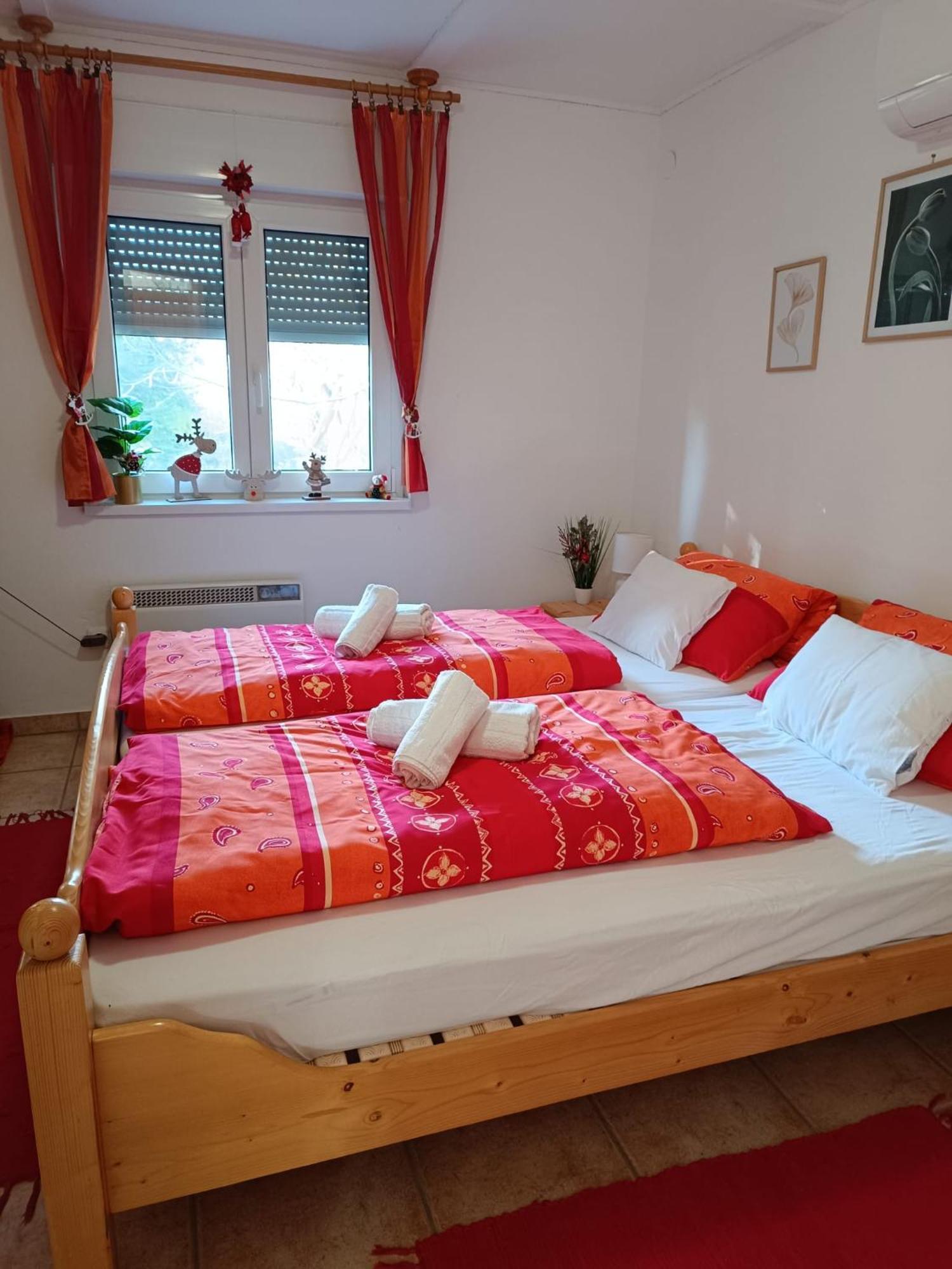 Regina Ranch Hotel Igal Bagian luar foto