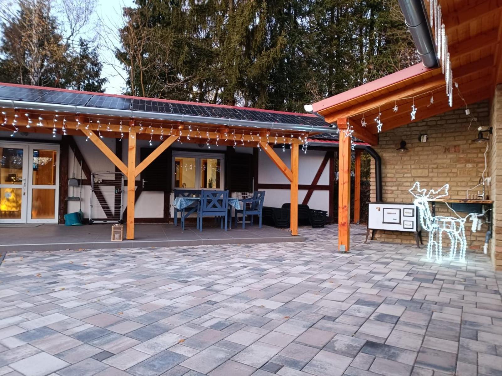 Regina Ranch Hotel Igal Bagian luar foto