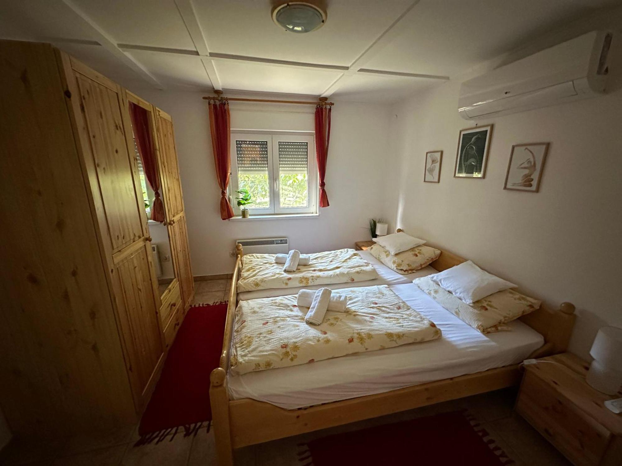 Regina Ranch Hotel Igal Bagian luar foto