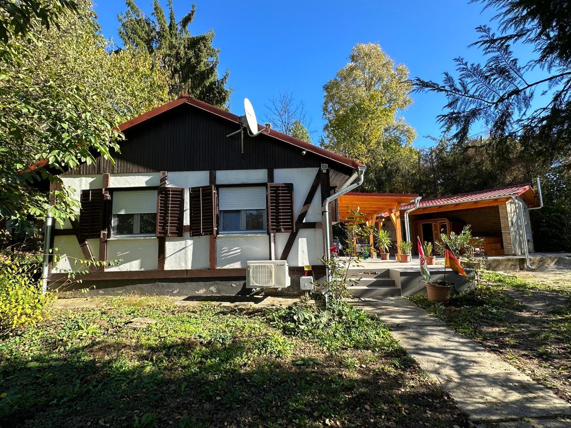 Regina Ranch Hotel Igal Bagian luar foto